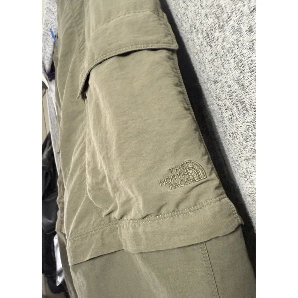 The North Face Mens Convertible Hiking Pants Green Sz 36 Zip Off Shorts